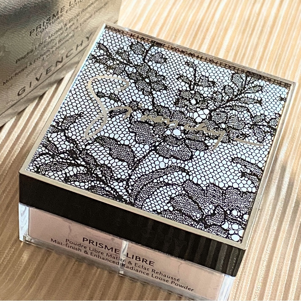 GIVENCHY PRISME LIBRE COUTURE EDITION Loose Powder MOUSSELINE PASTEL BLACK LACE